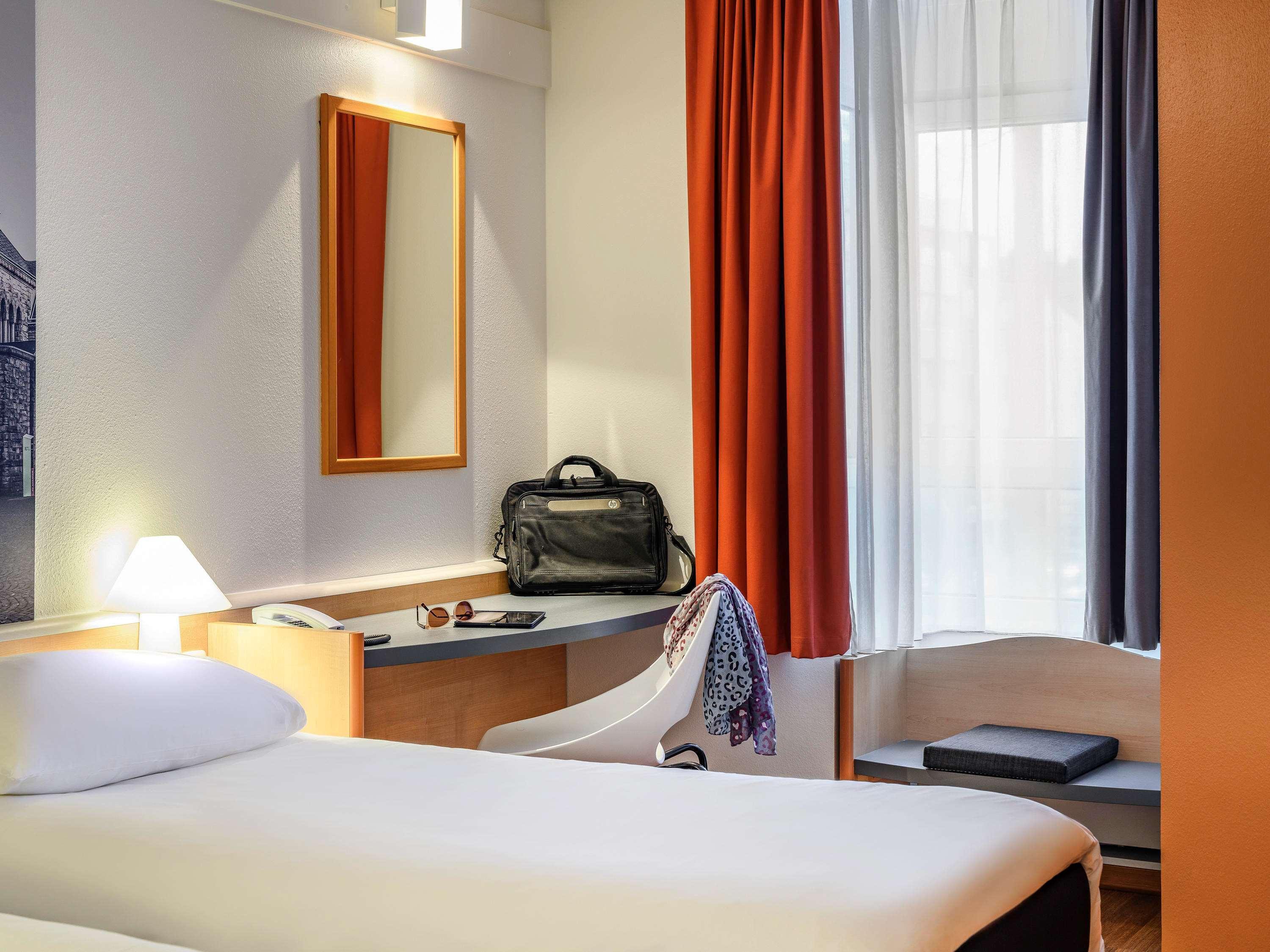 B&B Hotel Aachen-Hbf ภายนอก รูปภาพ