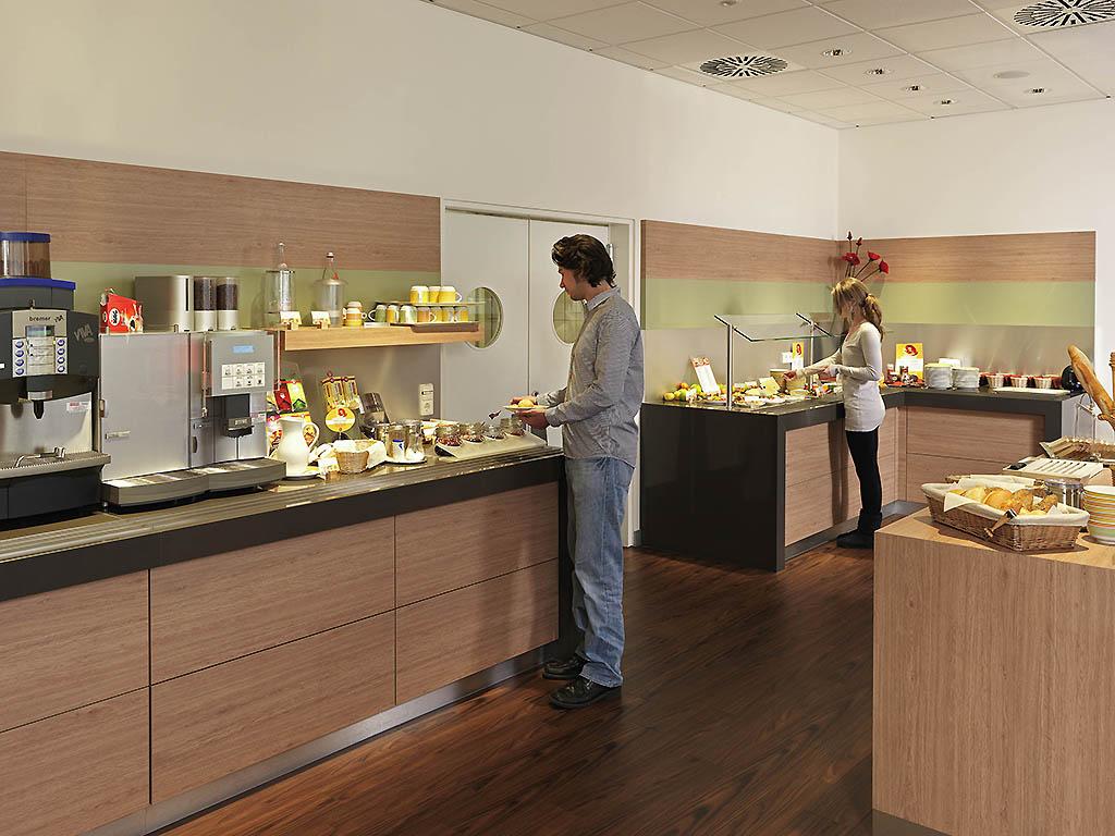 B&B Hotel Aachen-Hbf ภายนอก รูปภาพ
