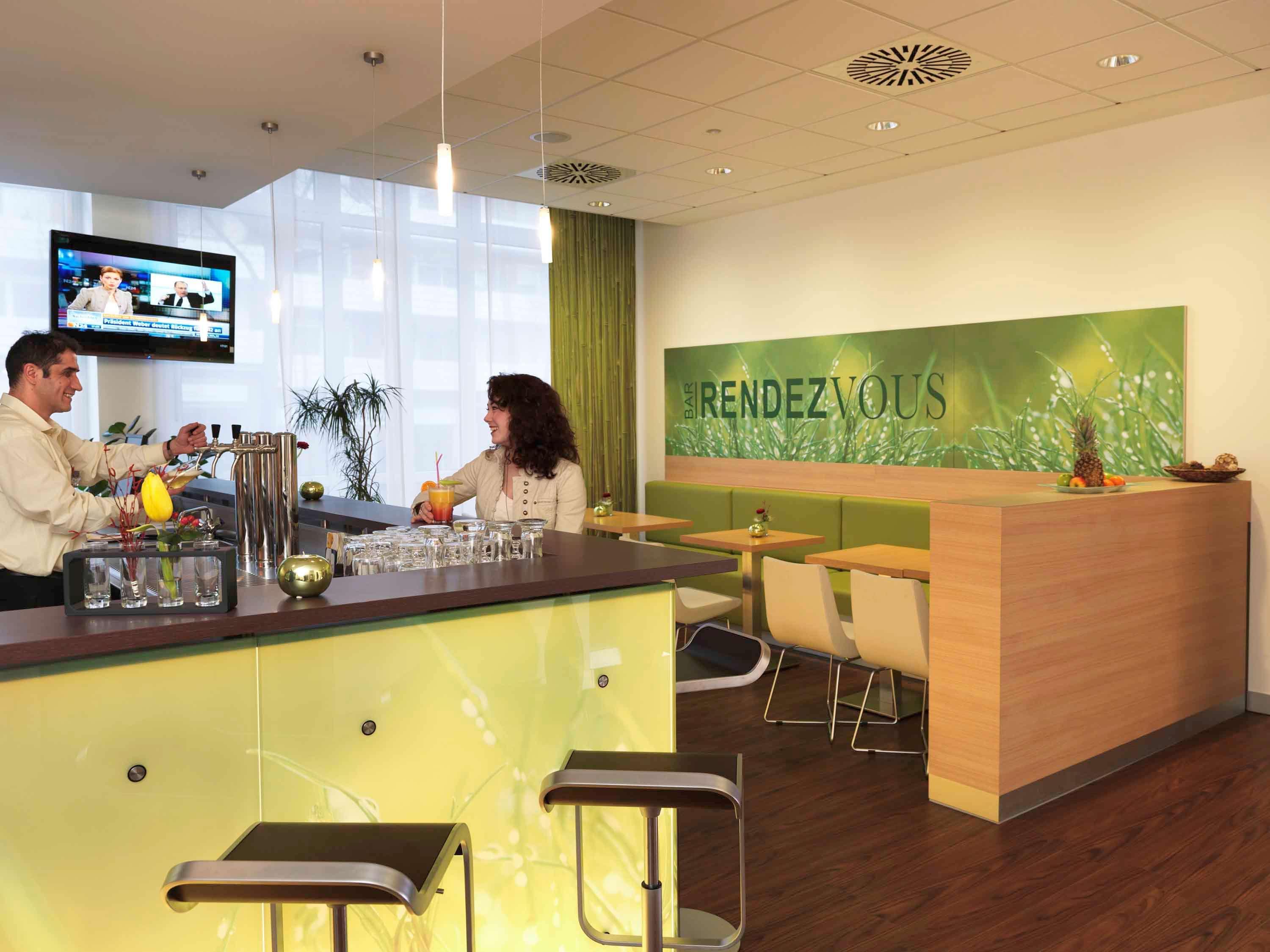 B&B Hotel Aachen-Hbf ภายนอก รูปภาพ