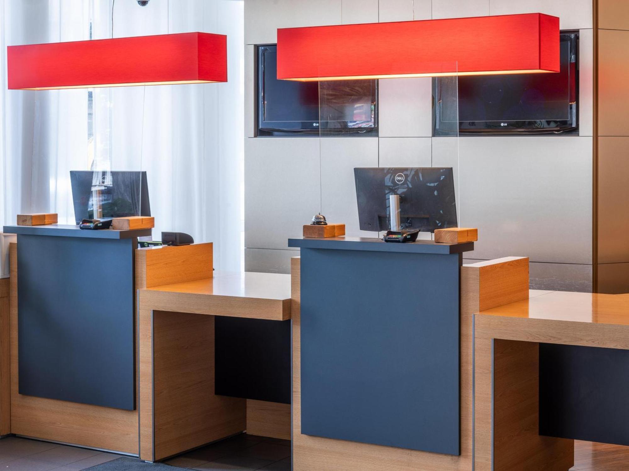 B&B Hotel Aachen-Hbf ภายนอก รูปภาพ