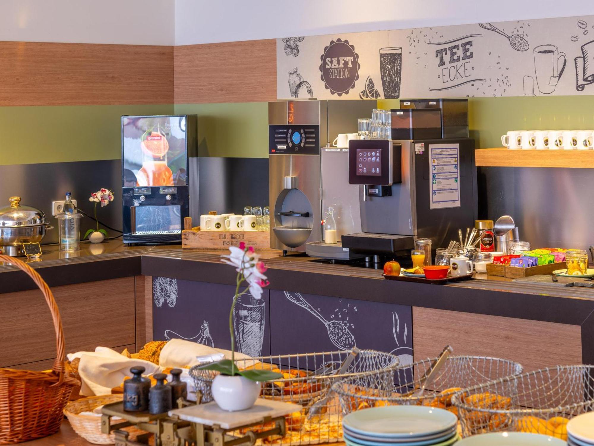 B&B Hotel Aachen-Hbf ภายนอก รูปภาพ