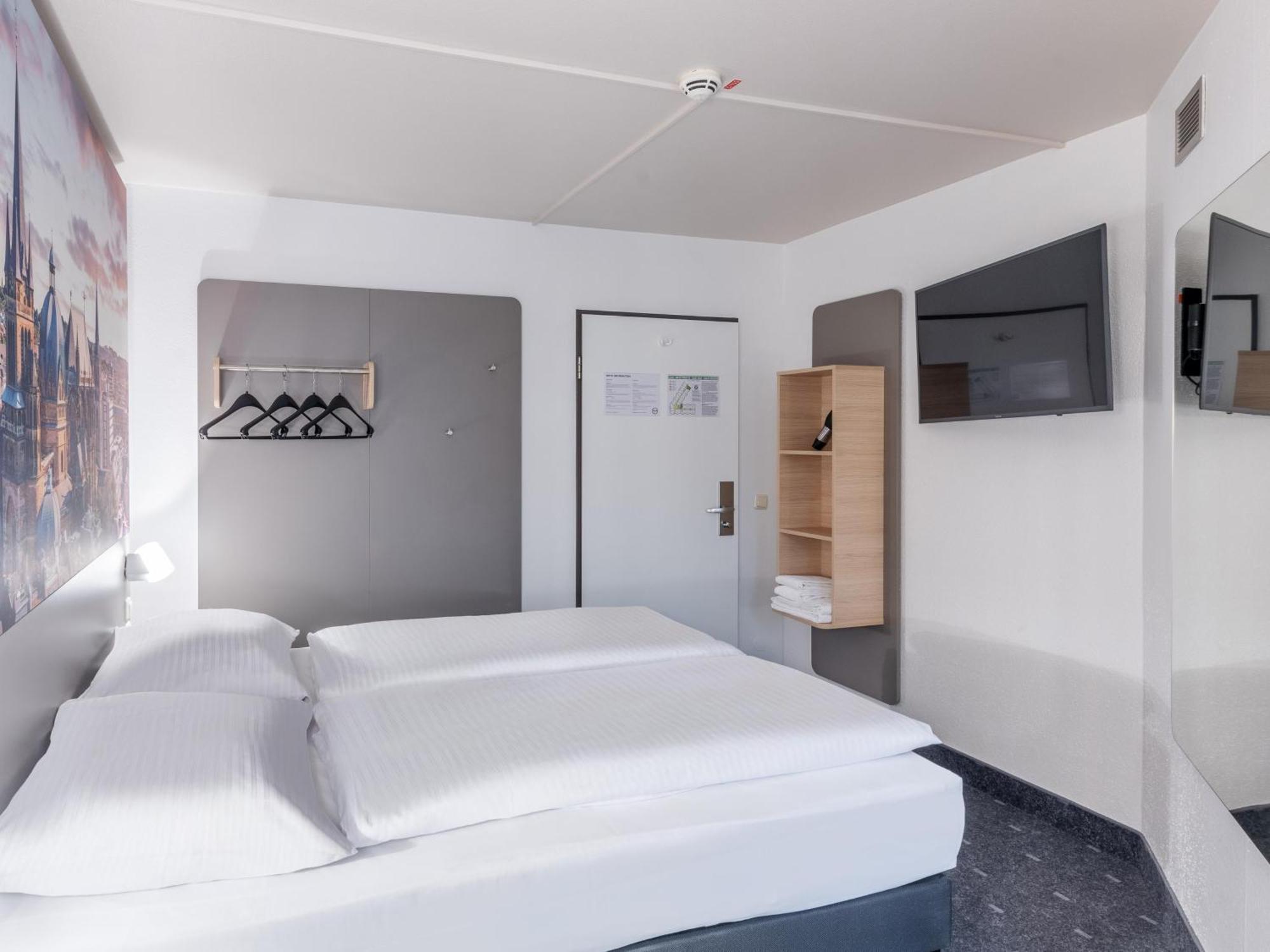 B&B Hotel Aachen-Hbf ภายนอก รูปภาพ