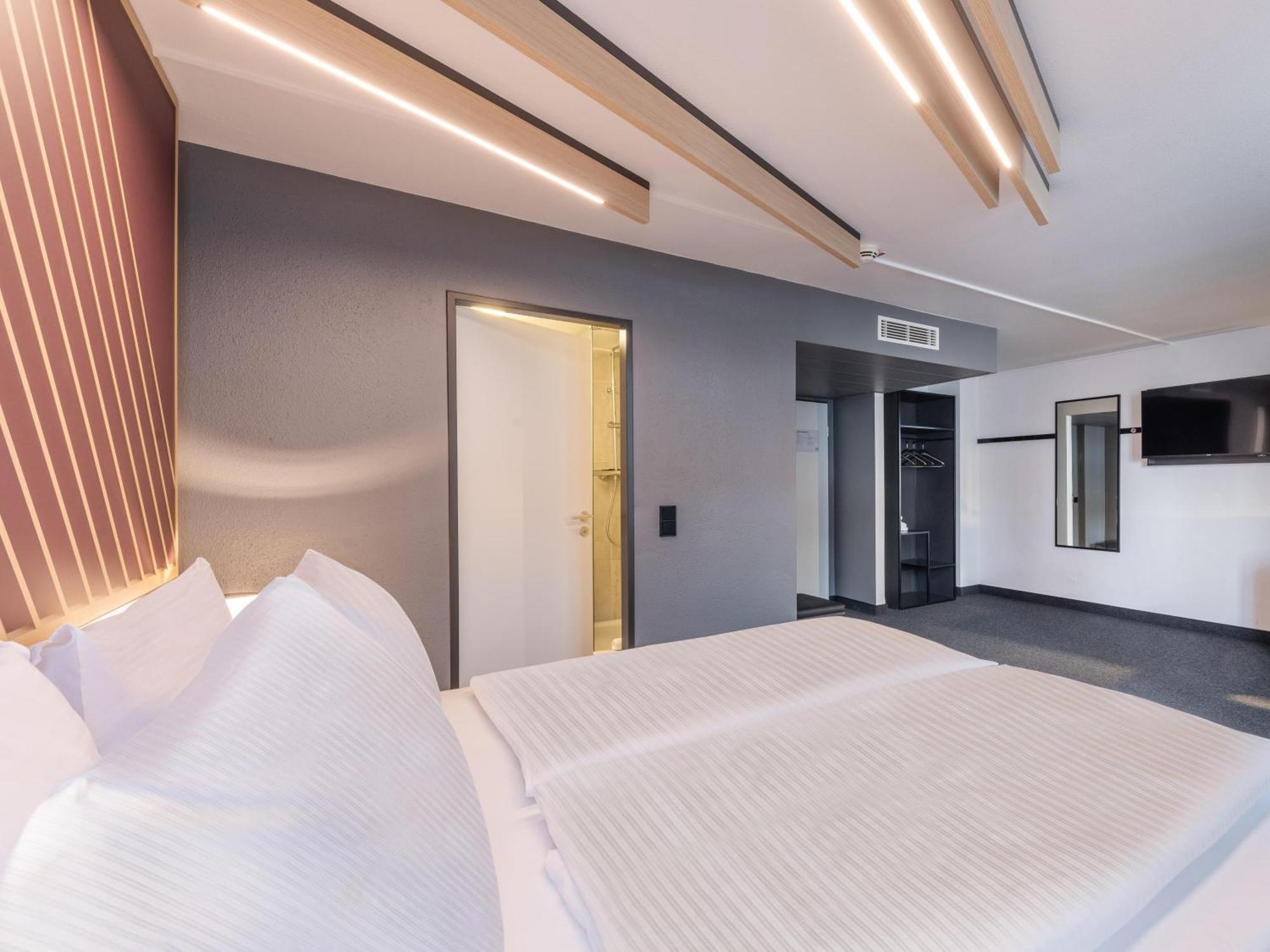 B&B Hotel Aachen-Hbf ภายนอก รูปภาพ