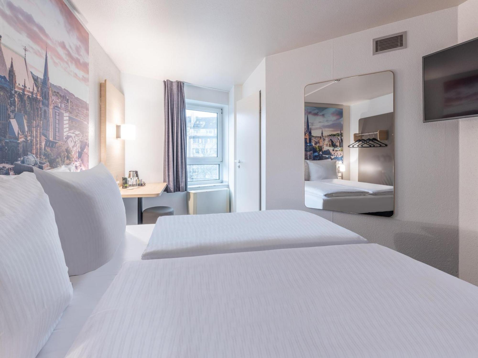 B&B Hotel Aachen-Hbf ภายนอก รูปภาพ
